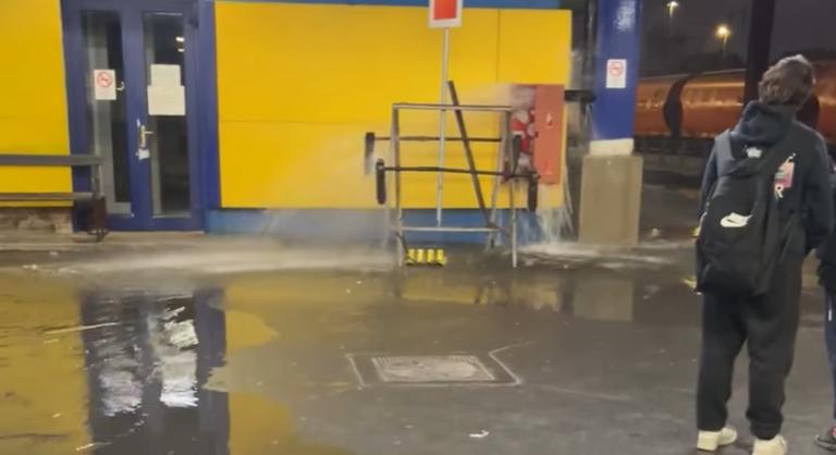 Elöntötte a víz a vasútállomást Kőbánya-Kispesten