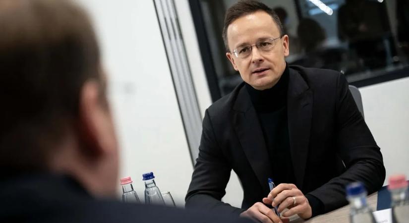 Szijjártó Péter fantasztikus bejelentést tett a Honvéd-szurkolóknak