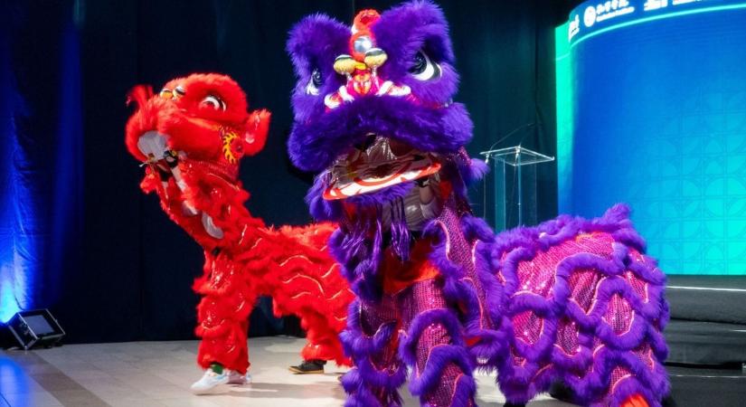 Megnyitották a Konfuciusz Intézetet a győri egyetemen - fotók