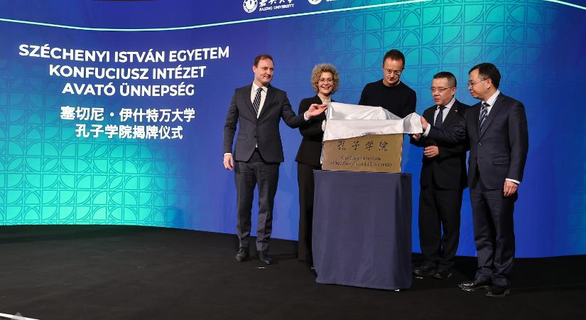 Egy új világrend jelképe a győri egyetemen megalakult Konfuciusz Intézet