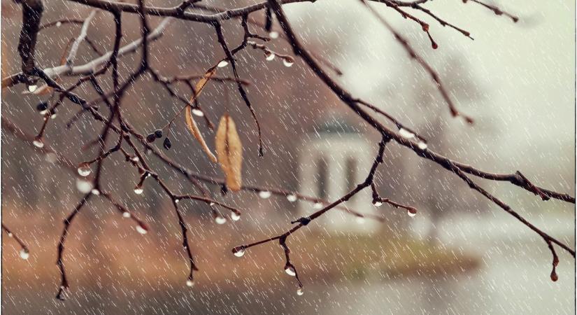 Enyhüléssel érkezik a csapadék szombaton