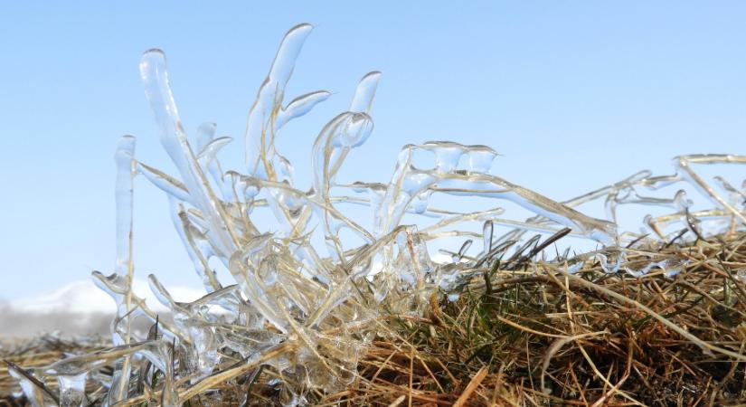 Kettős játékot űz velünk a tél: napsütést és ónos esőt is kaphatunk