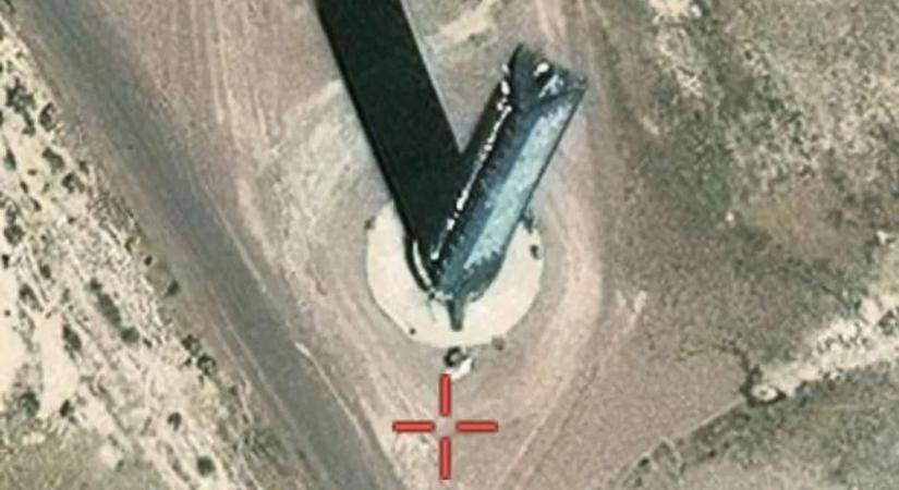 Bonyolódik a rejtély! Titokzatos gépet láttak repülni az 51-es körzet felett!