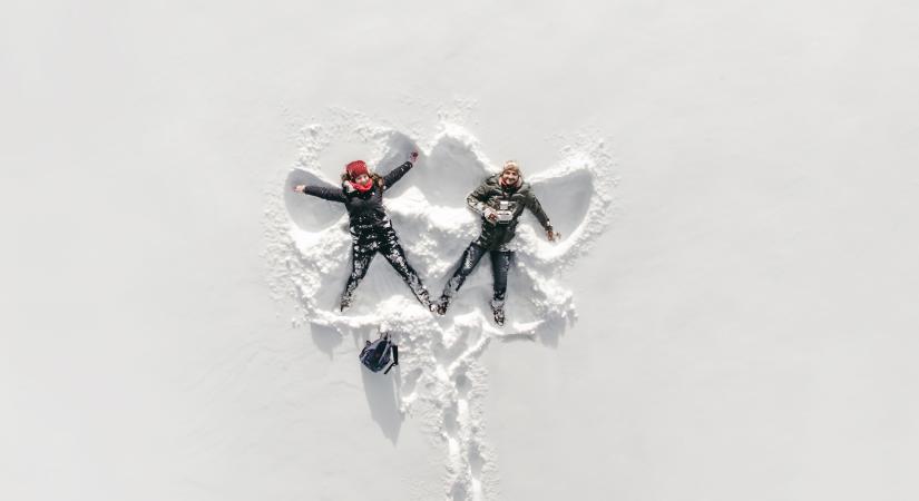 Heti szerelmi horoszkóp 2026. január 24-30: a Neptunusz belép a Kosba, ami új utakat jelez