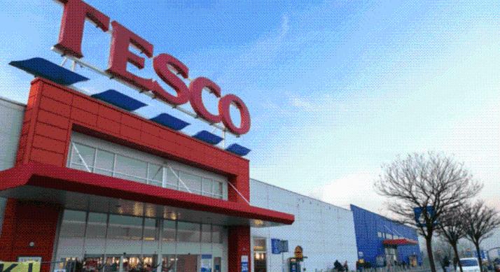 Megállapodott a Tesco a bérekről – Jön a 7,2 százalékos emelés, 418 ezer a bruttó alapbér