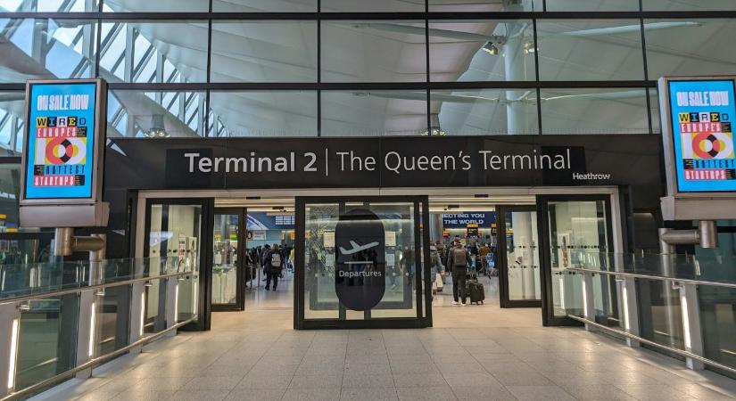 Fellélegezhetnek az utasok, nagy újítás érkezett Európa legforgalmasabb repterére