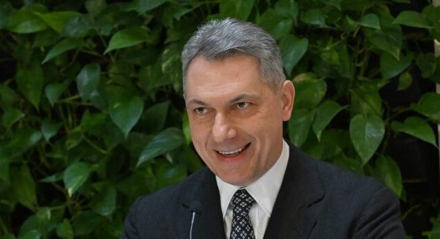 ADUÁSZ – Mindent visz Lázár?