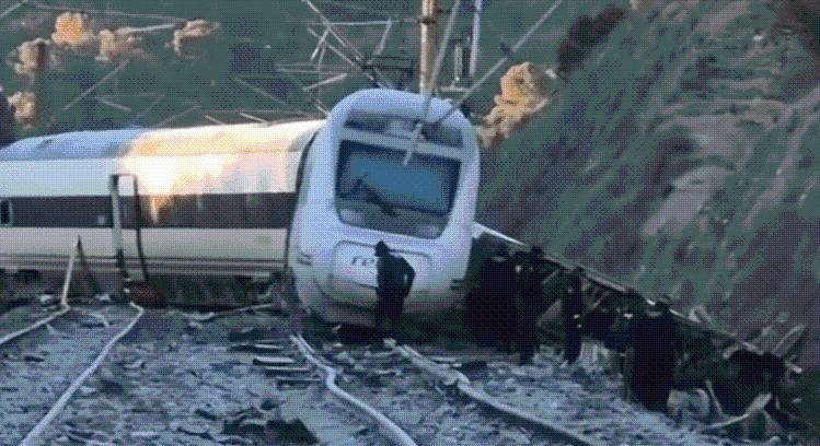 Az első hivatalos jelentések szerint síntörés okozhatta a spanyolországi katasztrófát