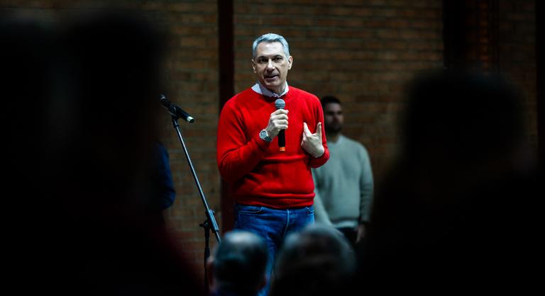 Szabó Tímea feljelenti Lázár Jánost a pornóra utaló Facebook-poszt miatt