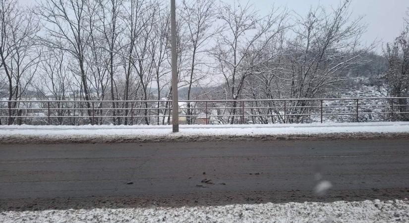 Ilyenek az útviszonyok Hevesben, az M3-ason is jobb vigyázni