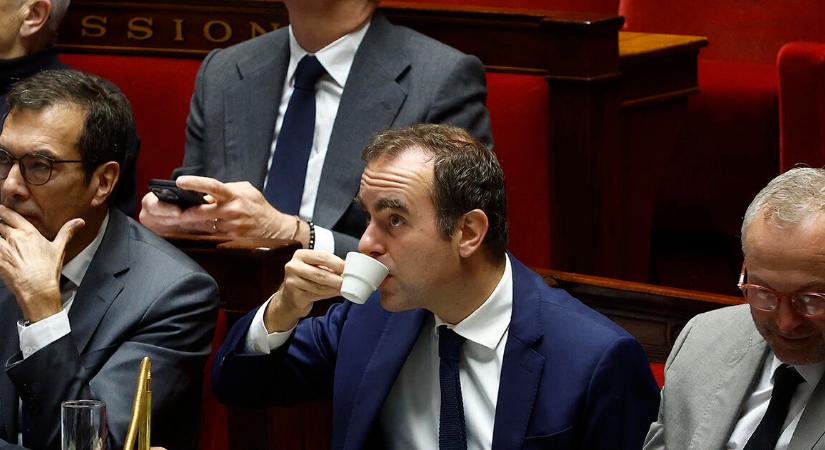 Mégsem bukik meg az egyik nagy uniós ország kormánya