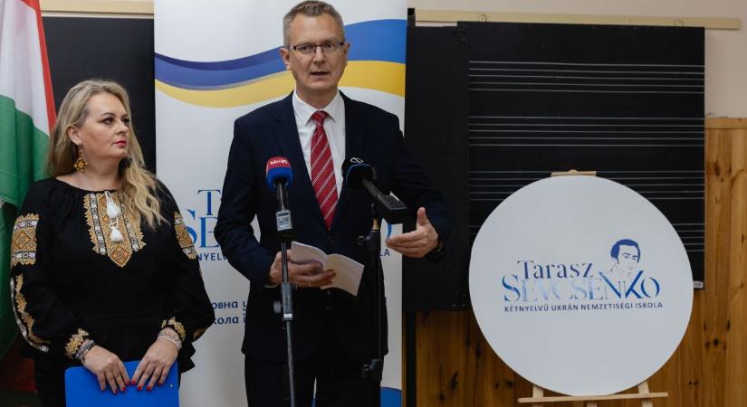 Fontos kiállás: „amit Magyarország tesz, az példaértékű Európában!” – ukrán nemzetiségi szószóló tette helyre a dolgokat a Mandinernek!