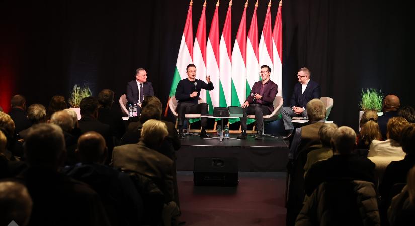 Szijjártó: Legyen vége az önmarcangolásnak