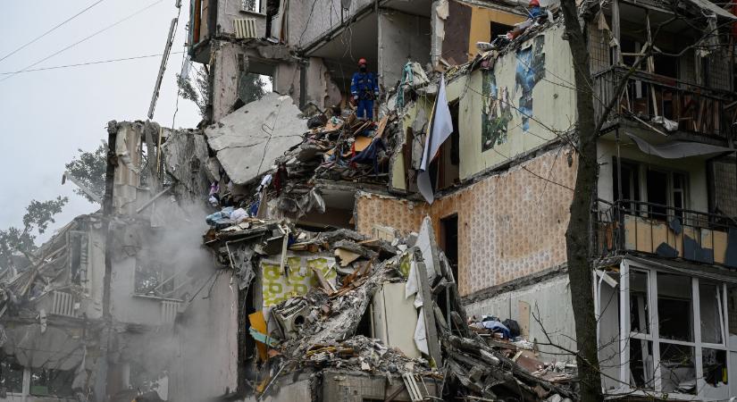 Kijevet és Harkivot támadták az oroszok a háromoldalú tárgyalások második napján