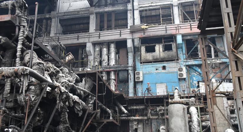 Orosz légitámadás érte Kijevet és Harkivot