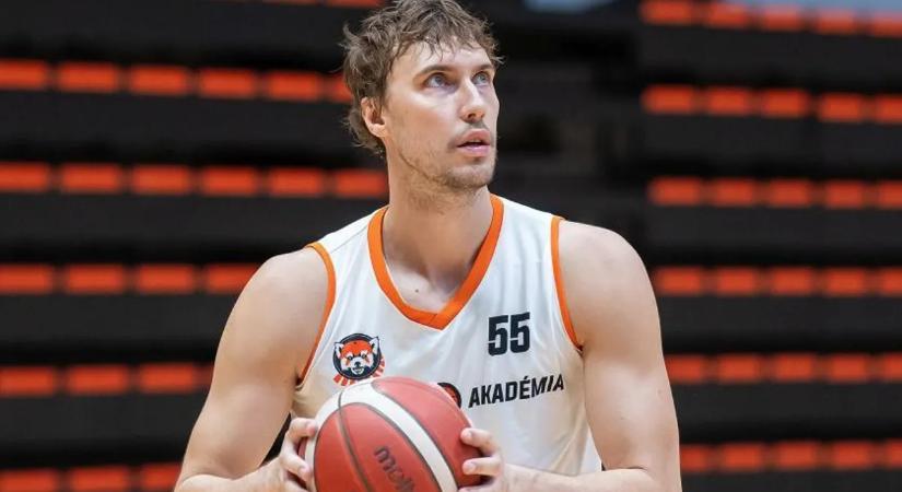 Férfi kosárlabda NB I: szolnoki távozó, pécsi érkező