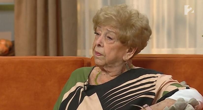 Újabb baleset érte Pásztor Erzsit: pont ott sérült meg, ahol előző nap levették a kötést