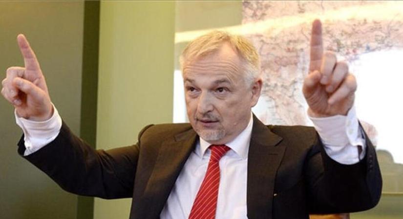 Washington is rábólinthat a Mol szerb üzletére