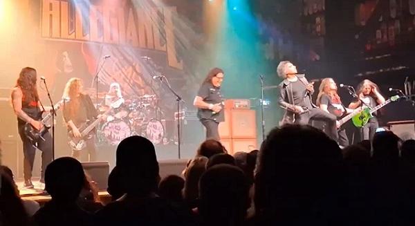 Ennyi metal legenda ritkán áll össze egy színpadon – a Metal Allegiance koncert (videók)