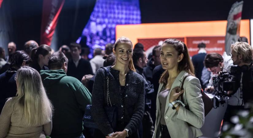 Orbán Viktor megmutatta, milyen elképesztő a hangulat a kaposvári Háborúellenes Gyűlésen