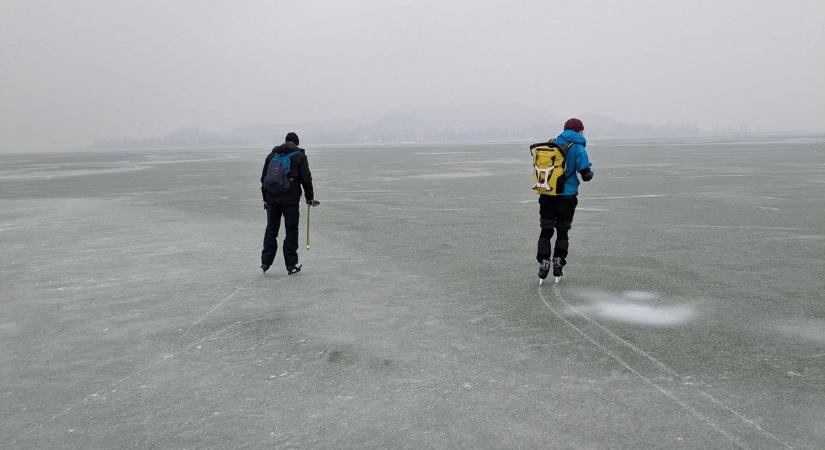 Kétszer is átcsúszták a Balatont, nem úszták meg szárazon