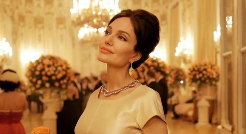 Mozivá alakul az Operaház – Angelina Jolie Maria Callas életéről szóló filmjét vetítik