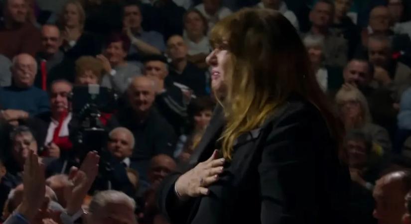 Elképesztő meglepetések a kaposvári Háborúellenes gyűlésen - Képeken a legjobb pillanatok
