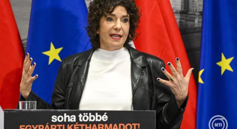 DK: legyen állami feladat a bírósági végrehajtás