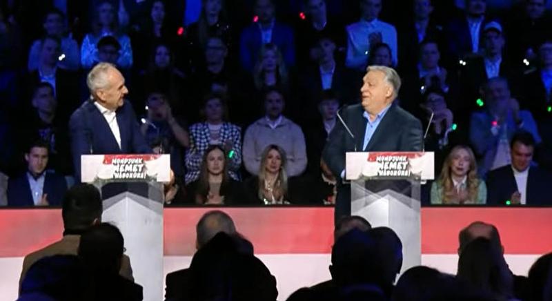 Kaposvárra érkezett a kormányfő és a DPK országjáró körútja