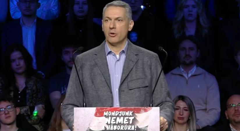 Lázár János bocsánatot kért a cigányoktól a kaposvári DPK-gyűlésen