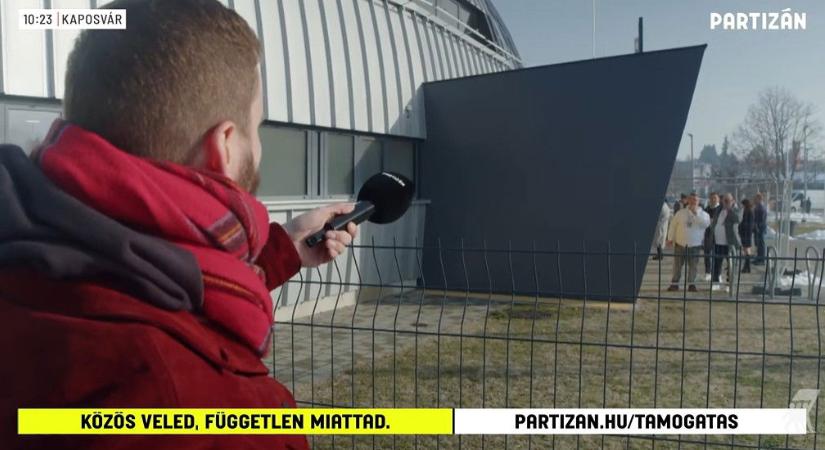 A DPK gyűlés előtt rendkívüli ami megszakította az élő adást, példátlan a közvetítések történetében