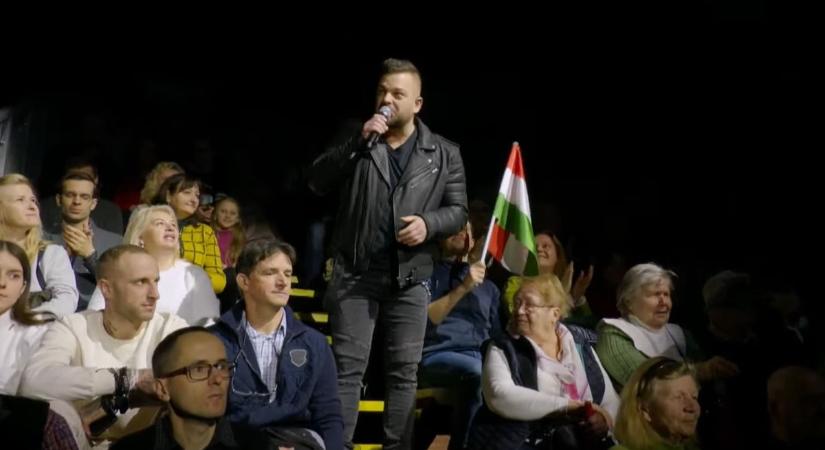 Fergeteges nyitány: Gudics Máté produkciója indította a Háborúellenes Gyűlést