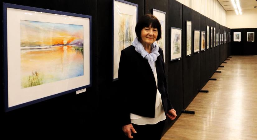 "Álmomban is festek" - Zafir Mari kiállításán jártunk (galéria)