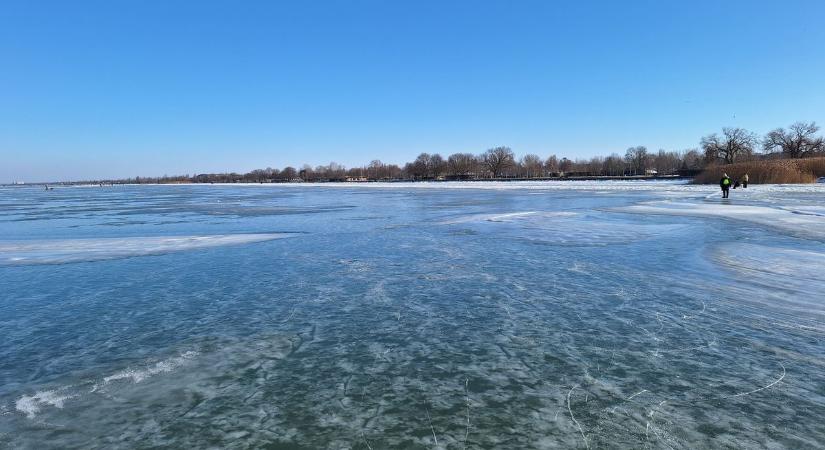 Olvad a jég! – már több helyen mentettek embert és állatot a tűzoltók