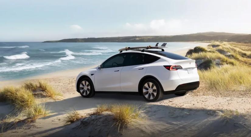 Nagyon megszívatta a népszerű autógyártó a vásárlóit