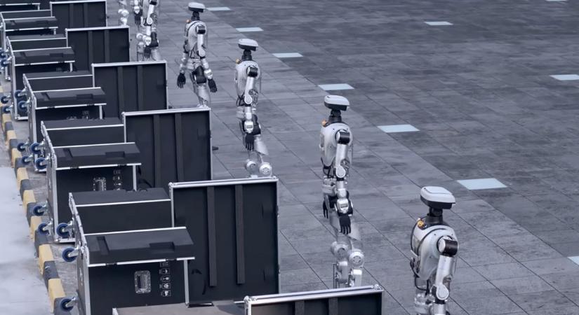 Ijesztő vagy csak simán furcsa? A kínai humanoidok megint újat mutattak