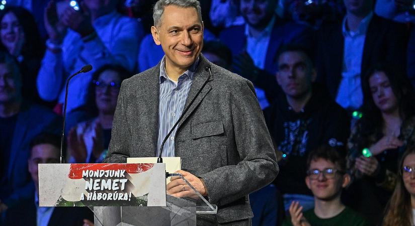 Lázár János bocsánatot kért: Szeretném megkövetni a cigány magyar honfitársaimat