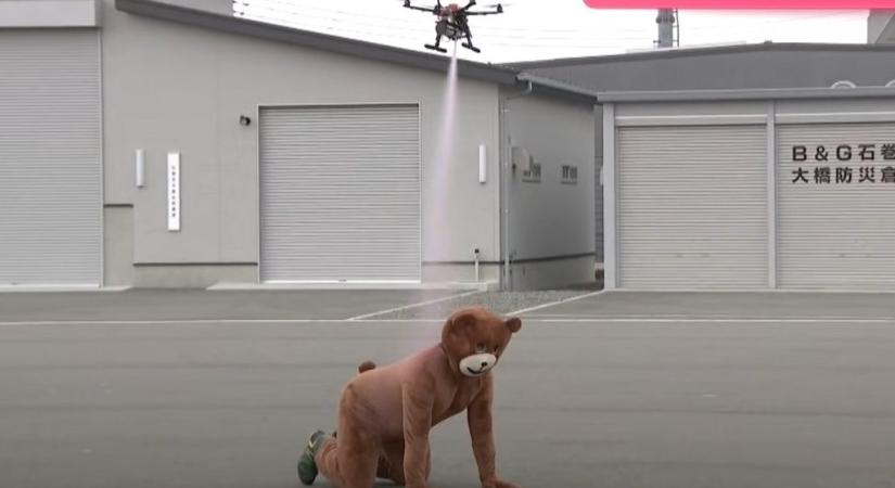 Paprikaspray-vel felszerelt drónokat vetnek be a medvék ellen Japánban