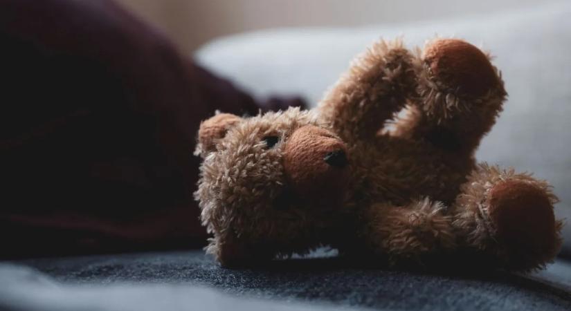 Nagy a baj! Féléves csecsemőt keres a rendőrség