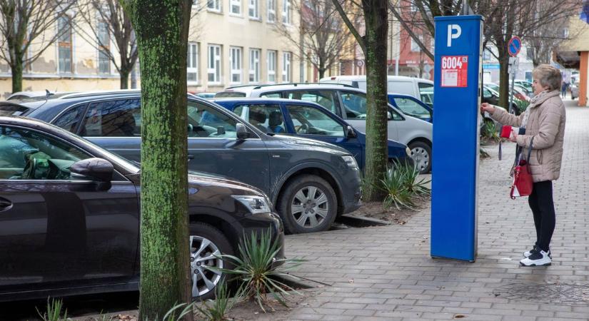 Most bárki elmondhatja véleményét a belvárosi parkolásról és közlekedésről