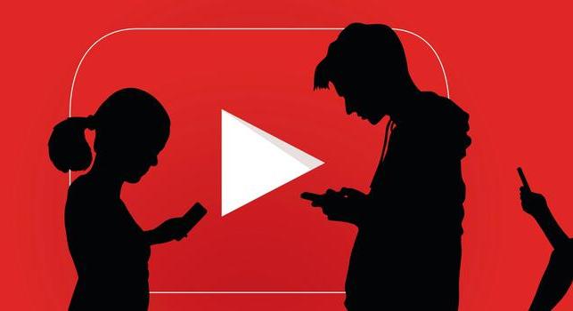 Egy friss felmérés szerint messze túl sok időt töltünk a YouTube-on