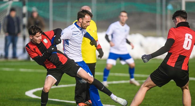 A Váz-Bau Kupa győztese nem kegyelmezett megye kettes ellenfelének, a Dombóvár formációt váltott (képgaléria)