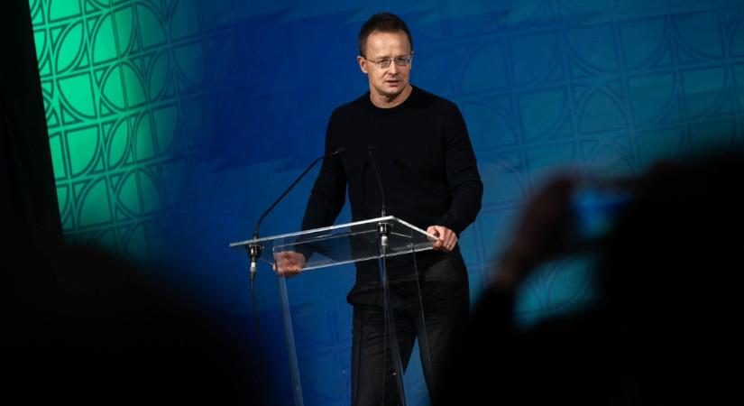 „Ismerem Orbán Anitát” – Szijjártó Péter rögtön nekiment a Tisza külügyi vezetőjének