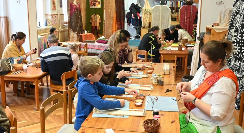 India varázslatos világa költözött Szolnokra – galériával