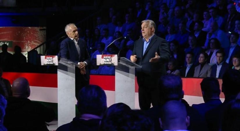 Lázár bocsánatot kért, Orbán ferdített a kaposvári DPK-gyűlésen