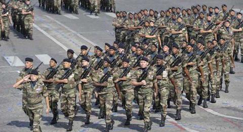 Franciaország nagyszabású hadgyakorlatokra készül