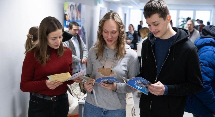 Egy lépéssel közelebb az egyetemhez – Nyílt nap Zalaegerszegen (galéria, videó)