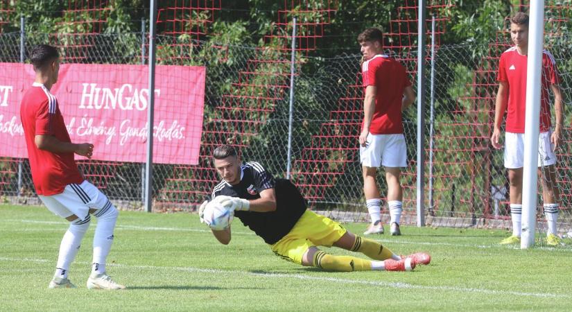 Musical és maximalizmus: a PMFC kapusa erősebben tért haza