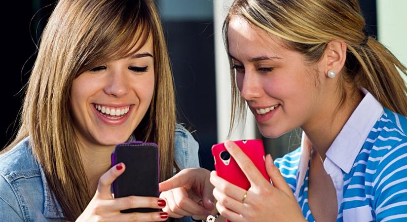 Vége a titkoknak: Ez a 3 árulkodó jel az üzenetben, amiből rögtön tudhatod, ha hazudnak neked