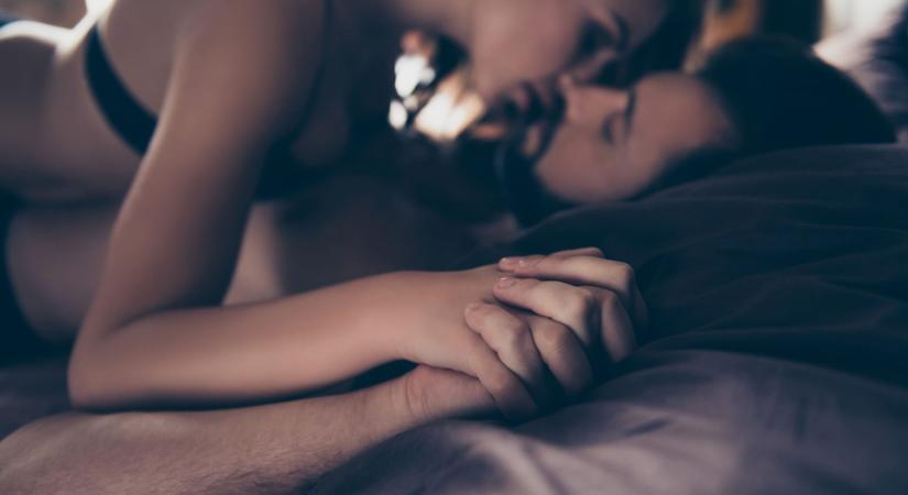 „Nem bírom elviselni a barátom állandó pajzán képek iránti követelését – ez túl sok”